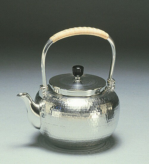 ★送料無料★【桐箱入】大阪錫器湯沸　ツチメ（大）※名入不可※【新茶保管 保存容器 茶壷 錫器 茶筒 酒器】オオサカスズキ　おおさかすずき　osakasuzuki　誕生日 プレゼント 贈り物 お祝い