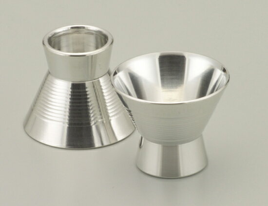 【桐箱入】大阪錫器 盃 麿 足付猪口 2ヶ入※名入不可※【錫タンブラー錫製品ビールジョッキ名入れぐい呑みタンブラー錫器茶筒酒器】オオサカスズキ　おおさかすずき　osakasuzuki　//誕生日/プレゼント/贈り物/お祝い/【楽ギフ_包装】【楽ギフ_のし】