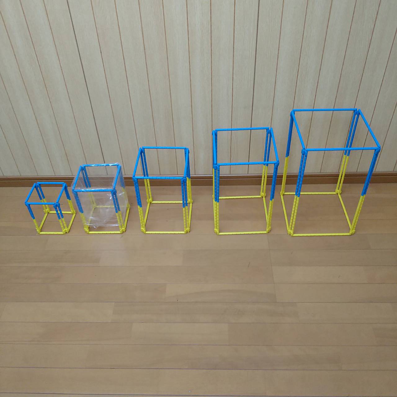 ウクライナ支援 VB3.0 ダストスタンドMサイズ 利益の全額を寄付◆メール便無料◆スタンド 新しい生活習慣 ダストスタンド 組み換え自由 デザイン 組み立て式 ゴミ箱 ポイント消化 [3]