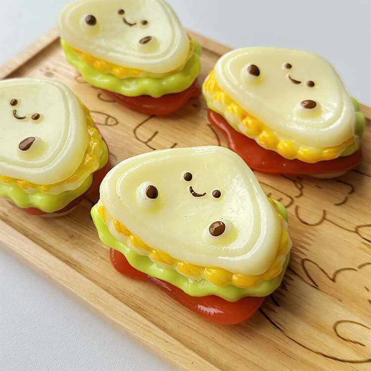 2個セット スクイーズ 食べ物 サンドイッチ 子供 大人兼用 感触 可愛い おもちゃ ふわふわ ストレス解消 癒し 柔らかい サンドイッチスクイーズ か おしゃれ オシャレ 食品サンプル monolith-1-10008027 モノリスプラス サンプル画像2