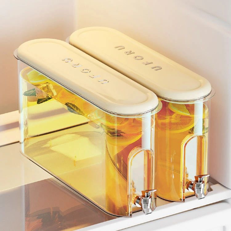 モノリスプラスの耐熱 4L 洗いやすい ピッチャー 大容量 スリム 麦茶ポット 広口 プラスチック ジャグ 蛇口付き お茶ポット 冷水ポット ウォーターボトル 冷蔵庫 冷水筒 水筒 4L 水出し 冷茶 水差し お茶 麦茶 ジュース ドリンク｜アングル2