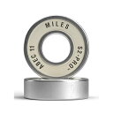 ◆商品名：マイルズ【MILES】スケートボード ベアリング S2-PRO™ オイル ABEC 11 【海外発】海外スケートブランドと同じ製造工場で製造されています。S2-PROは海外のスケーターの間で人気のオイルタイプのベアリングです。グリースタイプとは違い、使い初めから高い回転性能を発揮するのが特徴です。 【ハイスペック ABEC 11】ABECはアメリカベアリング製造協会が定めるベアリングの精度を表す規格です。スケートボード専用の判別基準ではないものの、数字が大きくなるほどより精度の高いベアリングで、高速で回転できる性能を持っていることになります。またABECの低いベアリングよりホコリなどの不純物が入りにくく、回転の際に生じるブレが少なくなるため、ベアリングの摩滅や消耗が少ないという利点もあります。 【プレミアムオイルベアリング】S2-PROは耐久性やベアリングの寿命向上のため厳選された高品質オイルを使用しています。オイルベアリングはグリースタイプに比べてオイルの粘着性が低いため、ベアリングの回転が軽くなり、使い始めから高い回転力と伸びを発揮します。オイルタイプのベアリングをより長く使いたい方はシールドを外した上で、ベアリング内部のクリーニングや注油などの定期的なメンテナンスを三か月から半年の間隔でお勧めしています。 【片面ラバーシールド】軽量化とスピード向上のため、ラバーシールドは片面にだけに装着しています。また取り外しが容易なため、内部のメンテナンスも簡単に行うことができます。ラバーシールドはスケート中にホコリなどの不純物がベアリングに入り込まないように密封する役割があります。スチール製シールドと違い、使用中にシールドの摩擦でベアリングの回転を妨げることがないように設計されています。 【ユニバーサルサイズ（608）】サイズ608はスケート系スポーツの共通基準サイズです。S2-PROはスケートボードだけではなく、インラインやローラースケート、ロングボード、ペニーなど様々な用途でも使用されているベアリングです。