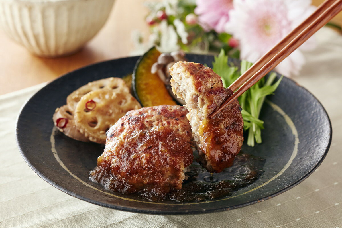 お取り寄せ ハンバーグ おつまみ おかず 贈り物 [トリゼンフーズ] ギフト 九州産 華味鳥 使用 黒豚 ハンバーグ セット 8個