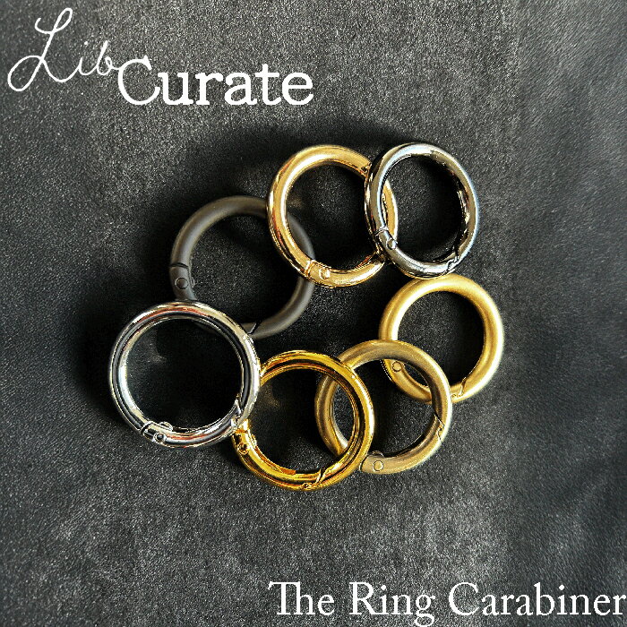 The Ring Carabiner シンプルなのに印象的。ミニマルな美しさが際立つリング型カラビナは、余計な装飾を省き、機能性とデザイン性を両立させたアイテム。 ゴールドの温かみ、シルバーのクールさ、ブラックのモダンな雰囲気?その日の気分...