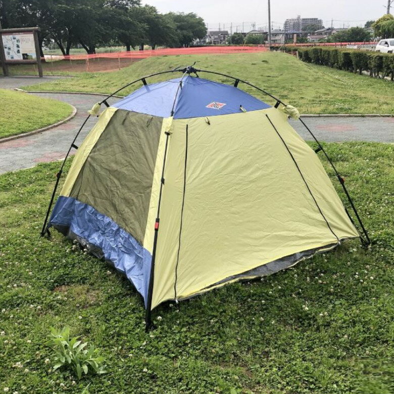 【簡単設置 60秒】ドームテント型シェープ インスタントビーチシェード 幅190x奥行190x高さ120 Bear ベア ボタン式ストッパー 設営・撤収スムーズ シルバーコーティング　UVプロテクト UPF50+ 風に強い テント 海 プール ドームテント ドーム