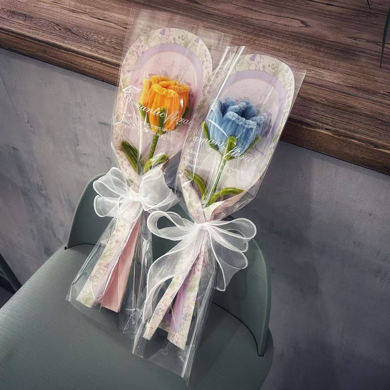 乐天商城 - 【完成品】 バラ 手芸モール 造花 枯れない花 手芸 モールフラワー モール花束 手作り 母の日 敬老の日 開店祝い 卒業式 女性 プレゼント バレンタインデー ホワイトデー お返し ぬいぐるみ花束 精巧 可愛い 誕生祝 結婚式 花 モール フラワーモール 1本 2本