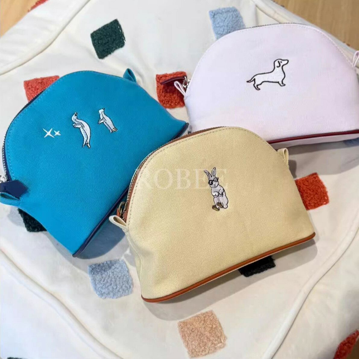Handbag Type - 収納バッグ キャンバス 洗面ポーチ 刺繍デザイン 化粧ポーチ オリジナルデザイン メイクポーチ 大容量 多機能 携帯便利 収納・洗面ポーチ 旅行洗面収納バッグ ROBEE