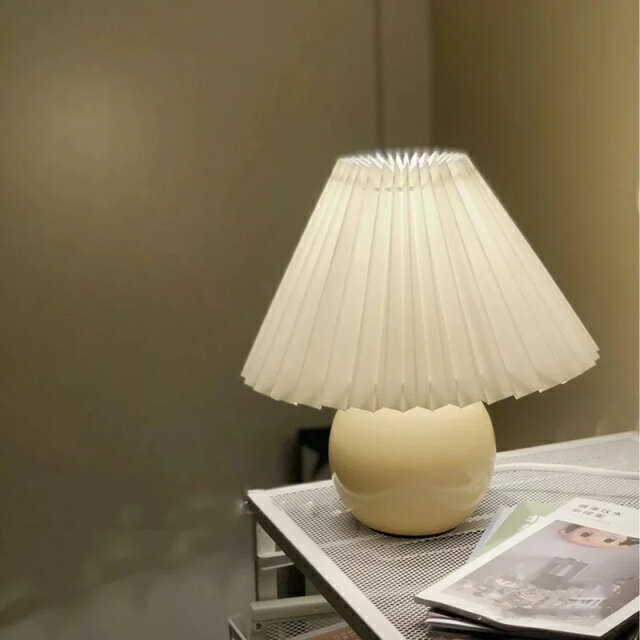 Orchid Lamps - テーブルランプ セラミックテーブルランプ プリーツ シェード 省エネ 高輝度 枕元のランプ LEDライト テーブルライト 寝室 居間 書斎 喫茶店 ボタン 3色調光