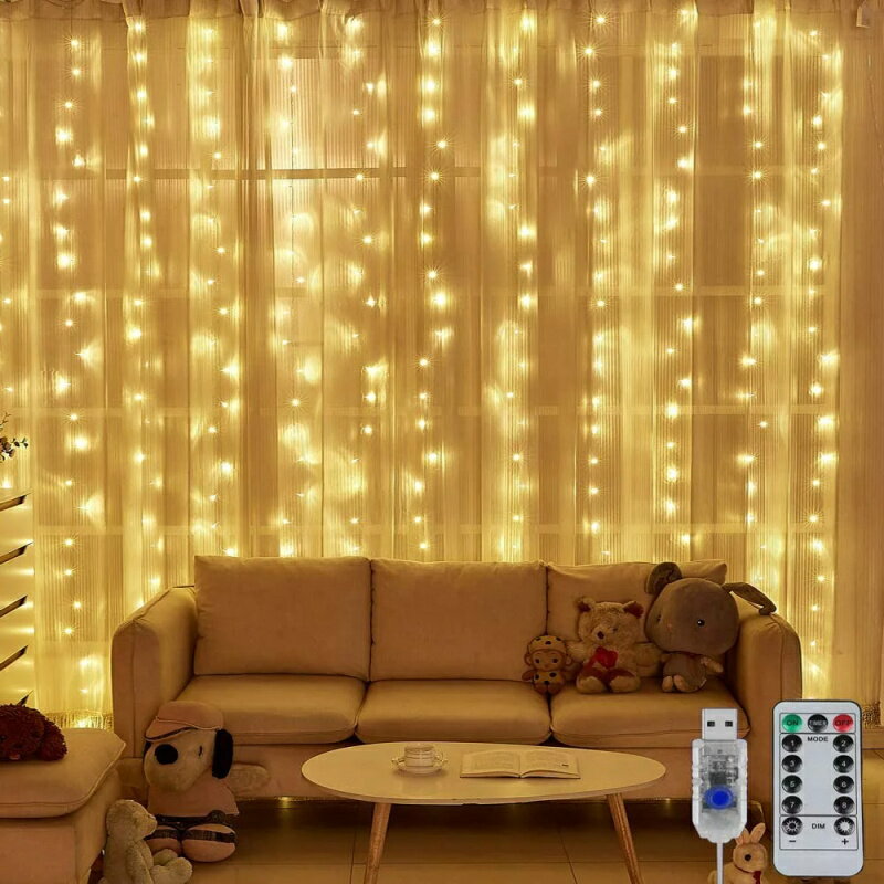 LED カーテンライト ストリングランプ300球 3m*3m 暖色 リモコン付き 点滅 点灯 輝度調節可能 USB式 防水 防塵仕様 多機能 雰囲気作り 屋外 室内 ガーデンライト 正月 クリスマス 飾り 誕生祝 パーティー