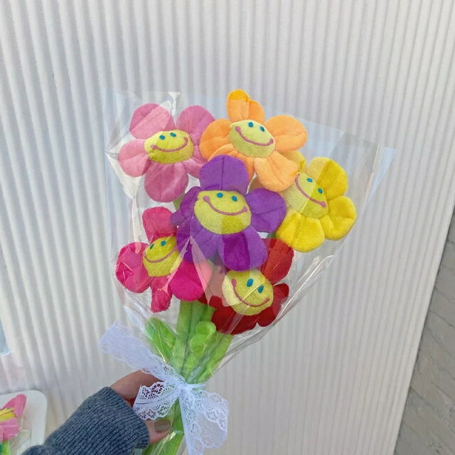 乐天商城 - スマイルフラワー ぬいぐるみ花束 6本入6色 花束 枯れない花 花卉花束 造花 バレンタインデー 可愛い 誕生祝 母の日 女性 彼女 友達 お祝い 多色かわいい花