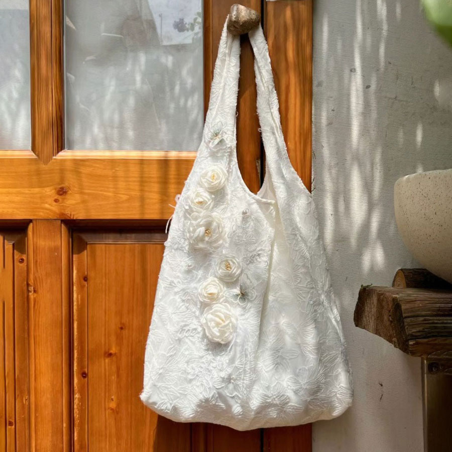 Rakuten - レース トートバッグ キャンバストート 女性 通学バッグ ベージュ×フラワー刺繍 おしゃれ やわらか 可愛い 軽量 A4収納OK デイリー使い おしゃれ ギフト インスタ風