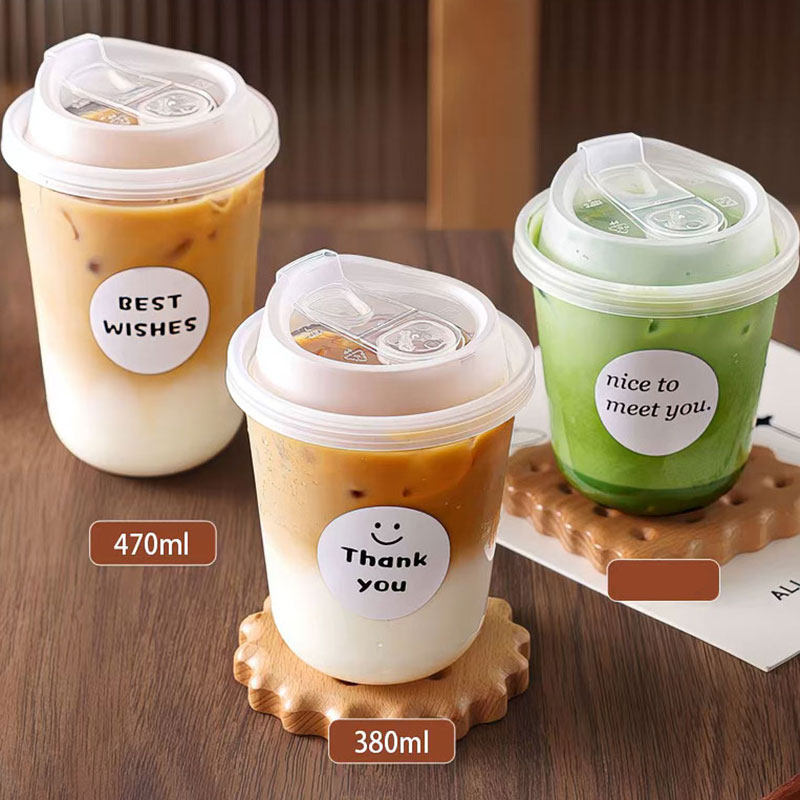 乐天商城 - 30/50個セット プラスチックコップ カップ 冷たい飲み物専用 使い捨て ドリンクカップ 透明 380ml/470ml プラコップ コーヒー カップ 蓋付き ステッカー付き お茶カップ セット 厚手 カップ 業務用品 テイクアウト用 外出 通勤 持ち運び便利