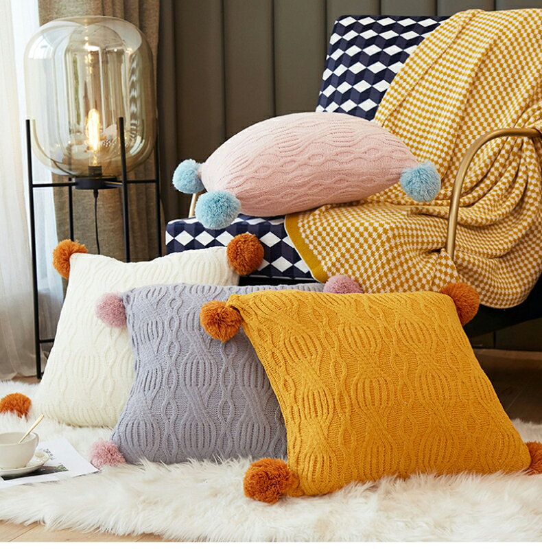 Rakuten - 【4色】新しい クッションカバー 北欧 45×45cm シンプル 無地 补色タッセル シェニール 可愛い おしゃれ グレー ホワイト かわいい 装飾枕カバー ソファ背当て 座布団カバー グリーン ブラウン ベージュ ins 雑貨 新生活 転居 引っ越し 45角 ファスナー開閉式