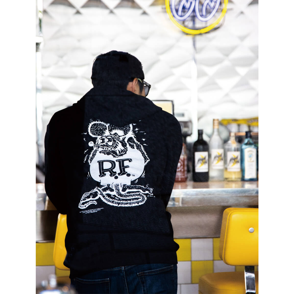 ラットフィンク Standing Rat Fink Mono ジップ フーディー