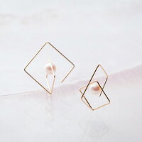 Cubeピアス(K10