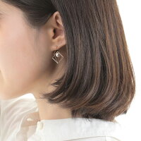 Cubeピアス(K10