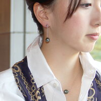 Museピアス(K18WG)