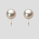 ギフト対応についてシンプルでオーソドックスな直結タイプの定番イヤリング。真珠の輝きだけで耳もとを華やかに飾ります。形状はネジバネ式なので使いやすく、着け外しが簡単です。シンプルなデザインなので、どんな時でもお使いいただけます。真珠のサイズは、セレブリティーなサイズの9.0mm。存在感を主張できるサイズです。9mmサイズの生産量は、日本産・アコヤ真珠のなかの10%未満しかありません。色はよりゴールド系色に近いシャンパンカラー。存在感を感じさせるシャンパン系色です。キズ等級、テリ等級とも最高等級の★★★★★で、ほぼ無キズでとてもテリの強い希少性の高い真珠です。キズ等級は、全生産量に対し、わずか0.1％の割合でグレーディングしています。形状はどのアイテムでも使用可能なラウンド。Moon Labelの厳しい品質基準に基づき、ラウンドは純粋な真円真珠のみを厳選しています。Moon Label のアコヤ真珠は、日本産に限定してご提供しています。大月真珠は、パールネックレス＆ジュエリーのトップメーカーです。Moon Label は、大月真珠のインターネット・ブランドです。 ※真珠の色には個体差があります。真珠は、太陽光でご覧いただくのと、電灯の下でご覧いただくのでは見え方が変化します。電灯の色や光量などでも変わります。また、お客様のパソコンモニターのメーカーや設定などによっても、色の見え方には差が出ます。&nbsp;商品詳細品名9.0mmアコヤ真珠イヤリング（シャンパンゴールド）型番HA00090R11CG0Y06Y0サイズアコヤ真珠・9.0mm色シャンパンゴールド形ラウンドキズ等級★★★★★（5段階評価／日本の全生産量ベース）テリ等級★★★★★（5段階評価／日本の全生産量ベース）素材・詳細K18YG（イエローゴールド）真珠の産地日本付属品保証書&nbsp;&nbsp;&nbsp;日本でも、世界でも、アコヤ真珠の高級品の30%以上は当社製です。Moon Label は、パールネックレスのトップメーカーである大月真珠のインターネット・ブランドです。大月真珠は、アコヤ真珠の1級品（1級が最高級）の取扱量で30%以上のトップシェア（共販実績）を誇る会社です。言い換えれば、日本でも、世界でも、アコヤ真珠の高級品では、流通している商品の30%以上は当社製です。そのため、他社（他店）でご購入されていても、30%以上の確率で当社製の真珠をご購入されている可能性が高いと言えます。黒蝶真珠、白蝶真珠（ホワイト系、ゴールド系）においてもトップクラスの取扱量を誇っています。真珠の一貫メーカーが運営するオンラインショップです。大月真珠は、卸しの会社として名を知られた会社ですが、真珠の養殖から加工、販売までをおこなう一貫メーカーです。パールネックレスのメーカーとしては、国内で最も多くのネックレスを製作しています。真珠ルースについても国内最大量の供給元です。日本で一貫メーカーと呼べる会社は数社しか存在しません。トップメーカーが運営するショップなので、はじめての方でも安心してご購入いただけます。&nbsp;他社（他店）製の真珠と品質を比較してください。Moon Label で取り扱っている真珠はすべて自社で加工・製作した商品（金具、チェーンを除く）です。 そのため、商品には自信と責任を持ってお届けしています。ご購入後、他社（他店）の真珠と比較していただければ、その違いがお分かりになるはずです。パールジュエリーの種類は国内最大です。パールジュエリーの種類は、アコヤ真珠をはじめ、黒蝶真珠、白蝶真珠など、常時20,000種類以上を取り揃え、パールジュエリーの種類は国内最大です。現在、真珠を取り扱っているオンラインショップで、これだけの種類を揃えているところは存在しません。また、小売店舗の場合でも、現実的には店舗にストックできる在庫点数が限られるため、これだけの商品点数を揃えることは不可能です。Moon Label はインターネットでしか実現できなかったショップなのです。&nbsp;世界が認めた品質基準の商品をお届けします。大月真珠は、1975年以来、日本の真珠輸出額でトップ（日本真珠輸出加工組合統計）の座を守り続けています。世界の宝飾ブランドをはじめとするジュエラーが大月真珠の品質を認め、商品として採用をいただいています。この実績が、ワールド・スタンダードの証です。全生産量をベースとした明確なグレーディングを実施しています。Moon Label でご提供している商品も、このハイレベルの品質基準に基づいて製作されています。Moon Label のグレーディング（品質基準）は、在庫における相対比較ではなく、全生産量をベースとした明確なグレーディングです。また、すべての商品に、基本保証として1年間の無償修理保証が付いていますので、安心してお買い求めいただけます。Moon Label で取り扱っている真珠は、品質管理の観点から、貝種（真珠の種類）ごとに産地を限定しています。アコヤ真珠はすべて日本産、黒蝶真珠はフレンチポリネシア（タヒチ）産、白蝶真珠はオーストラリアとインドネシア産に限定してご提供しています。&nbsp;&nbsp;真珠の価値を決める要素としては、大きさ（サイズ）のほか、色、形、キズ、テリ（光沢）、巻きの6つの要素があります。Moon Label ではすべての真珠で大月真珠のグレーディングシステムに基づき、厳格な品質管理基準をクリアした商品のみを取り扱っています。 Moon Label の品質基準は、在庫のおける相対的な品質評価ではなく、日本産アコヤ真珠の全生産量からの出現率をベースとした、絶対的な品質評価を品質基準としています。このサイトで使用している生産量に関する数値は、生産者団体（※全真連、愛媛漁連ほか）が実施しているアコヤ真珠・1級品入札会（1級が最高級）の共販実績の数値をベースに、全国の生産量の推計値をもとに算出しています。※全真連＝全国真珠養殖漁業協同組合連合会、愛媛漁連＝愛媛県漁業協同組合連合会&nbsp;&nbsp;&nbsp;&nbsp;&nbsp;&nbsp;&nbsp;&nbsp;