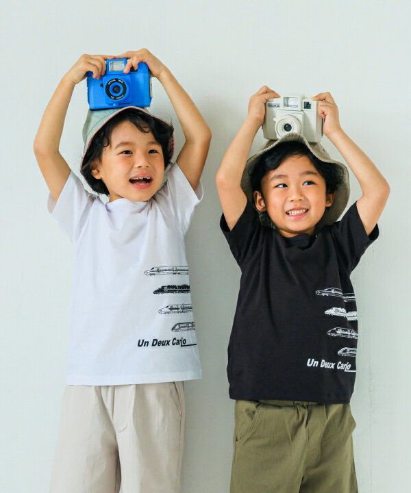 子供服 男の子 Tシャツ 春夏 半袖 綿100％ ベビー キッズ 電車 ロゴ プリント コットン かっこいい オシャレ 普段着 お出かけ ブラック オフホワイト 80cm 90cm 100cm 110cm 120cm 130cm 1歳 2歳 3歳 4歳 5歳 6歳 7歳 8歳 9歳 10歳 【アンドゥーカージョ 】のサムネイル