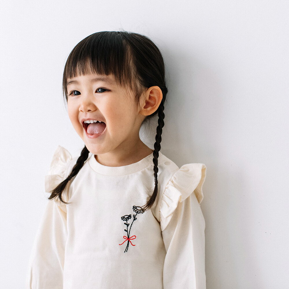 【OUTLET】130cmのみ在庫あり◎[t.] 刺繍 フリル 長袖 Tシャツ ベビー キッズ 子供...