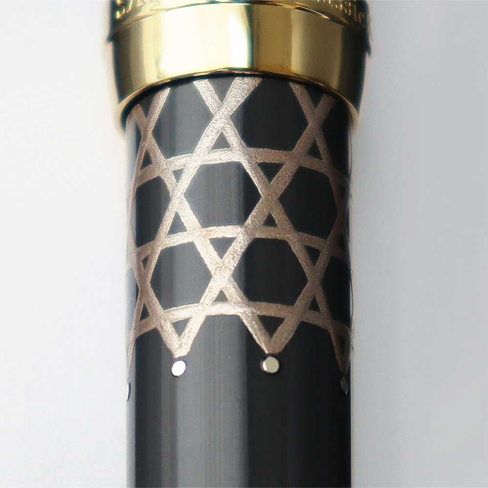 Foto di Classic Ko Maki-e Bunbo Fountain Pen Bamboo mesh SV (Bamboo Messhu SV)