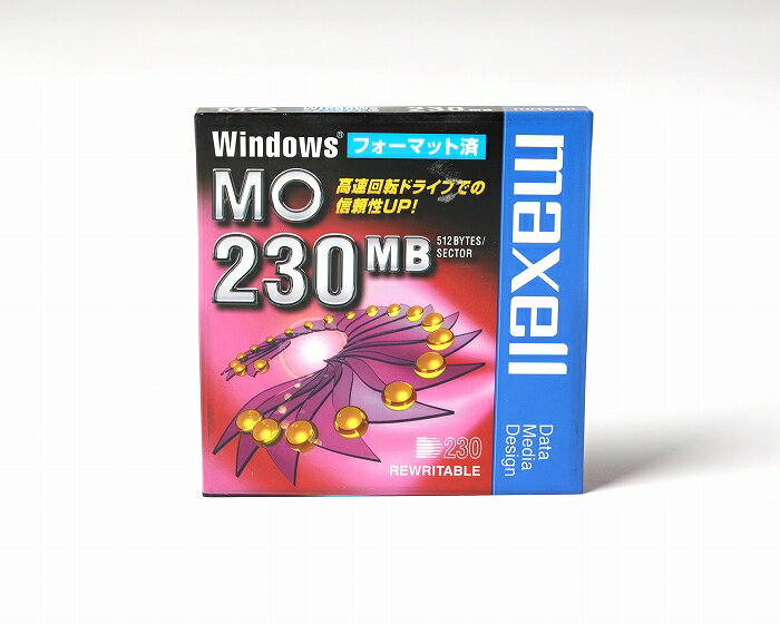 ・商品紹介： ●[状態D 未使用経年品]maxell 230MB 3.5型MO Windowsフォーマット済 ●記憶容量：230MB(アンフォーマット時) ●MS-DOS ver5以上、Windows3.1/95/98対応フォーマット済み ●型番：MA-M230.WIN.B1P ●パッケージは、経年のため変色しております。 ●経年品のため、正常に使用できるかどうかは保証できかねます。ご了承のうえ、ご購入をお願いいたします。 ●状態については、あくまで弊社による主観となります。お客様の主観と相違する場合もあるかもしれませんが、ご了承ください。 ●画像に写っている状態がすべてです。また、付属品等も画像に写っているものがすべてとなります。 ●その他記載のない箇所、写真に写っていない部分での欠品・破損・傷・汚れ等がある場合がございます。 ●お客様のご使用のパソコンやスマホの環境により、商品の色味等が異なる場合もございます。 ●商品の使用方法等につきましてのご質問はご容赦願います。 商品の状態について 状態 目安 基準 AA 新品同様 使用感がなく、新品同様のもの A 美品 使用感が少なく、キズ、スレがないもの AB 良品 使用感があり、多少のキズ、スレがあるもの B 並品 目立つキズ、スレがあるが、通常使用の可能なもの C 難有品 機能的に一部問題があるもの D 経年品 未使用品であるものの店頭展示などのため経年しているもの X ジャンク品 使用できないもの、部品取り