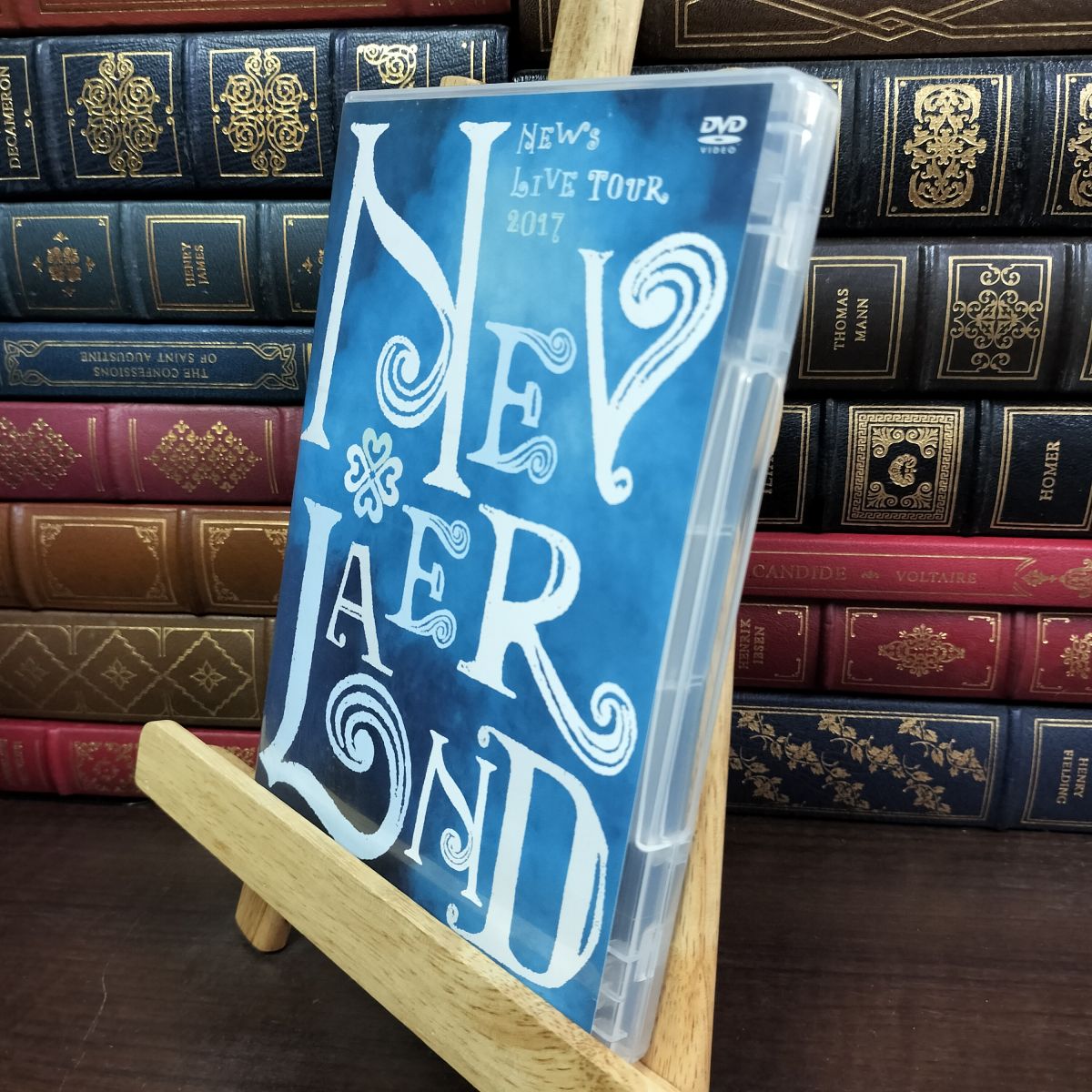 乐天商城 - 【中古】 NEWS LIVE TOUR 2017 NEVERLAND（DVD通常盤） ジャニーズ・エンタテイメント 010607