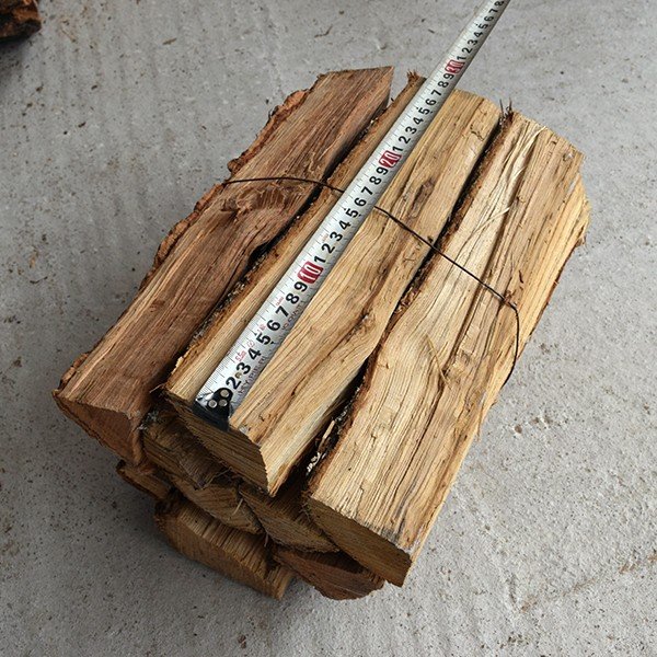 【薪ストーブ用】アベマキ 29cm 約29kg(大中小割り混合)岡山県美作産 国産 箱売り 薪ストーブ 焚き火 BBQ バーベキュー 災害備蓄用 キャンプ キャンプファイヤー 薪 まき通販格安セール情報 楽天 通販