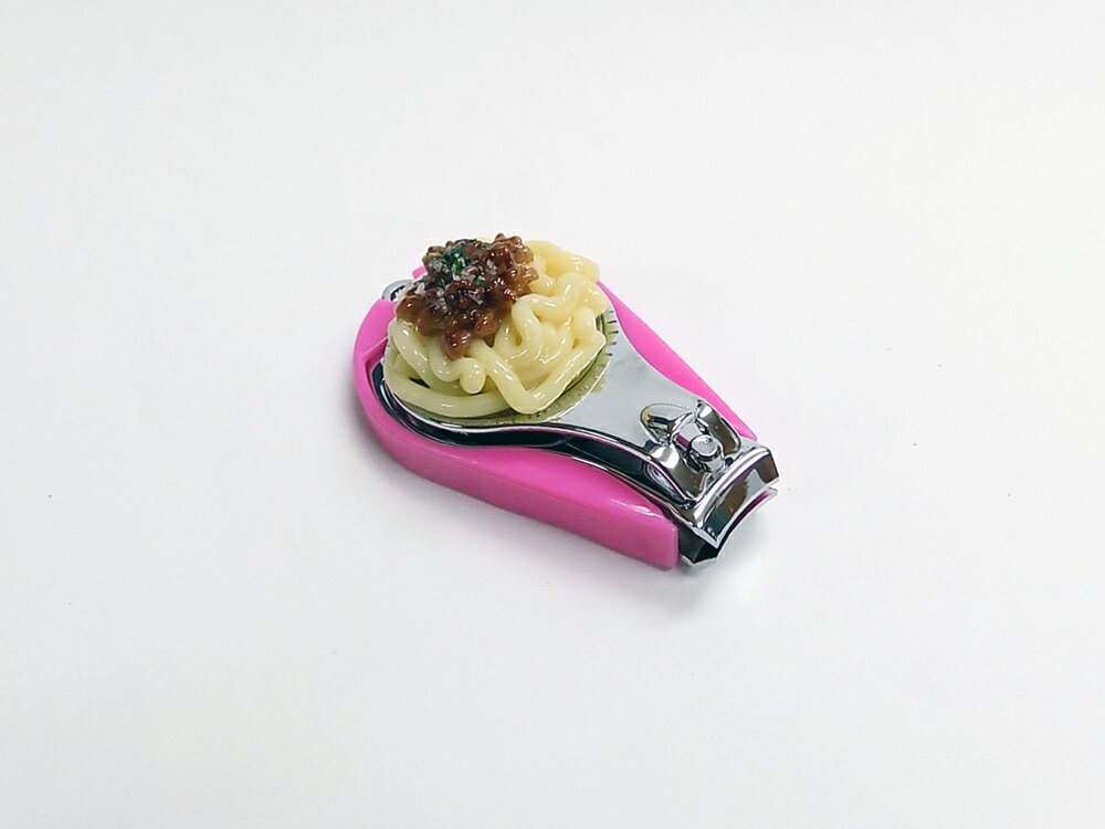 【 爪切りミートスパゲティ 】 日本製 小物 食品サンプル 