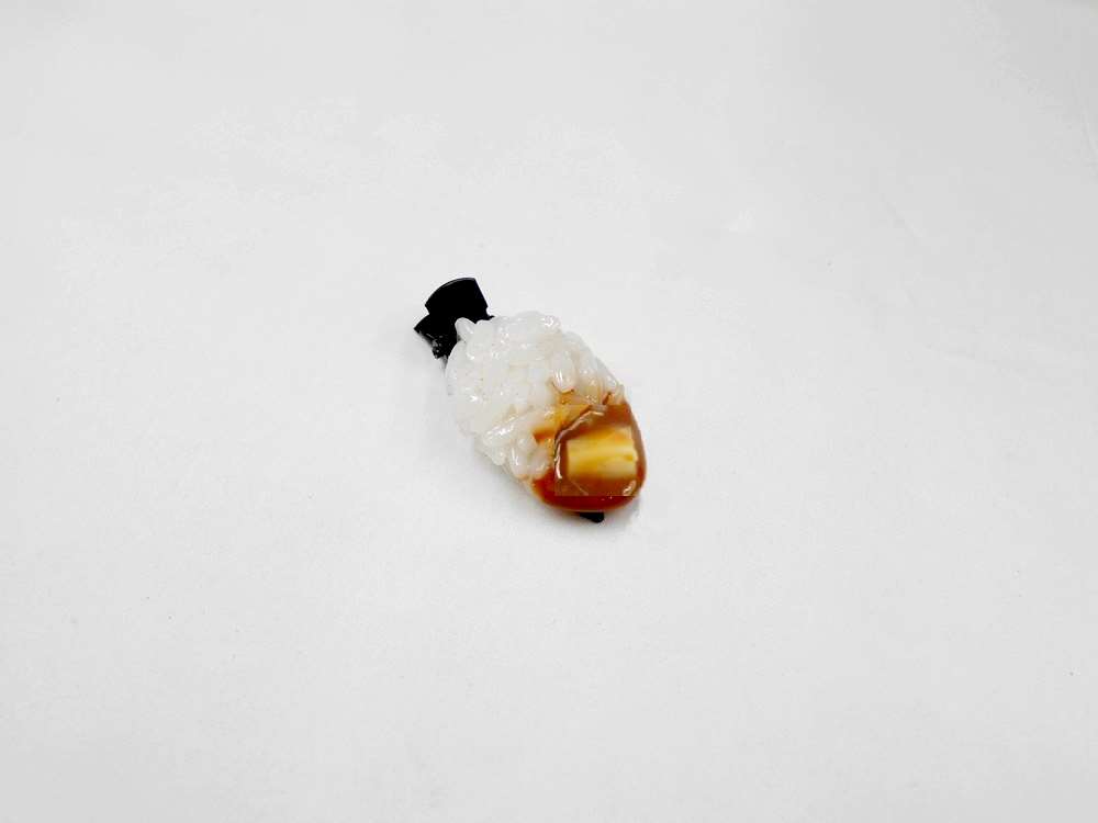 樂天商城 - 【 ヘアクリップ カレー 芋・小 】 カレーライス ヘアピン 日本製 小物 食品サンプル おもしろ プレゼント かわいい おしゃれ ハンドメイド 模型 フェイクフード フード 食べ物 パーツ 撮影 大阪 ユニーク ヘアアクセサリー