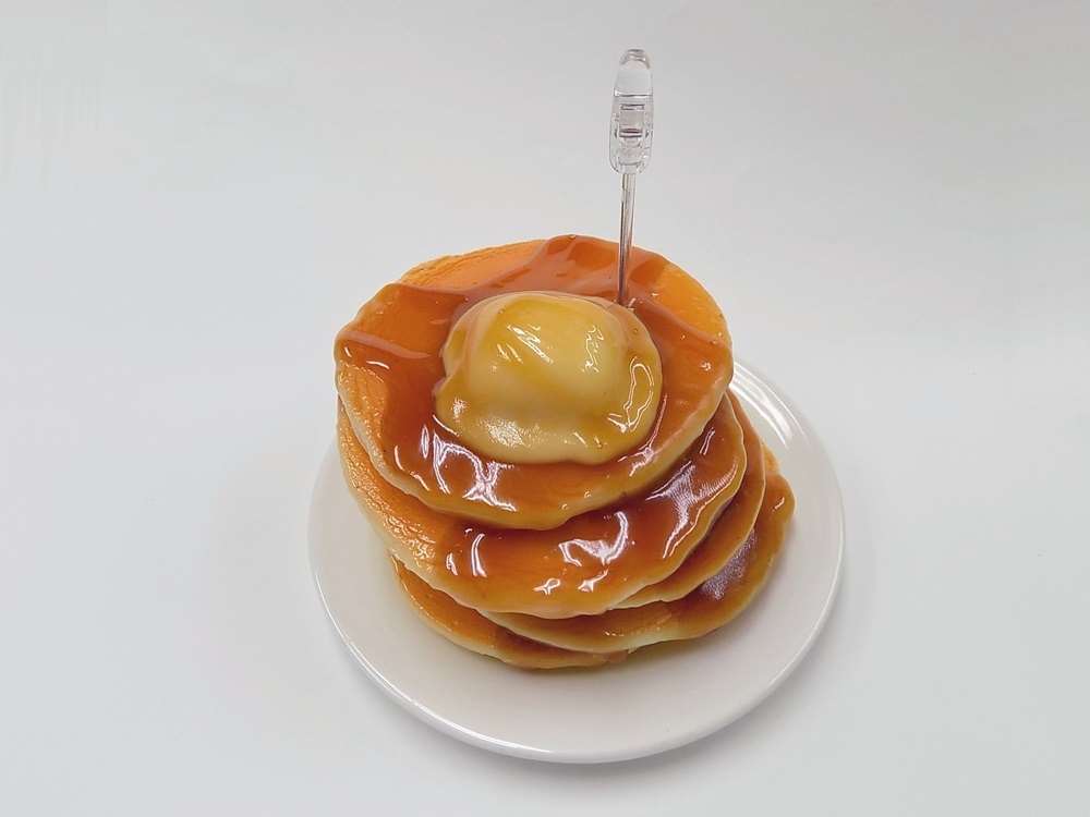 【 カード立て ホットケーキ タワー・大 】 日本製 メモスタンド 小物 食品サンプル おもしろ プレゼント かわいい おしゃれ ハンドメイド 模型 フェイクフード フード 食べ物 パーツ 撮影 大阪 ユニーク