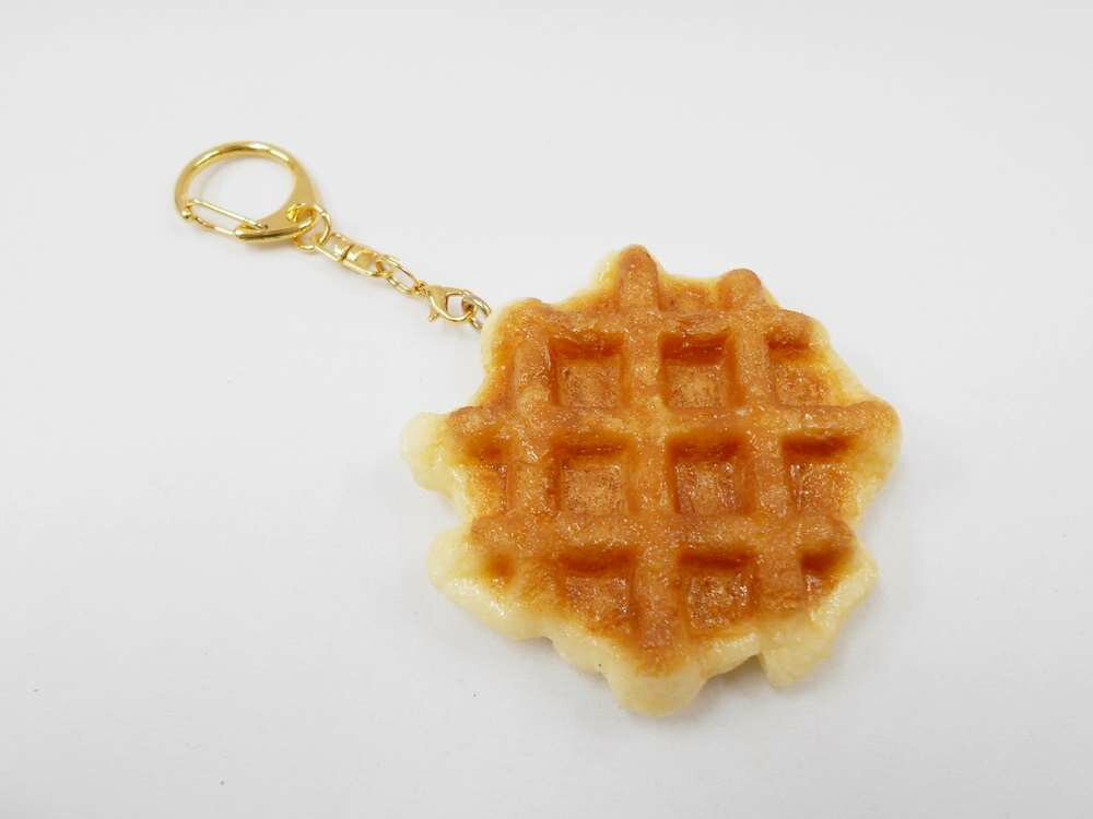 【 キーホルダー ワッフル】 日本製 小物 食品サンプル おもしろ プレゼント かわいい おしゃれ ハンドメイド ポーチ バッグ 模型 フェイクフード フード 食べ物 パーツ 撮影 ぬい撮 ユニーク Japanのサムネイル