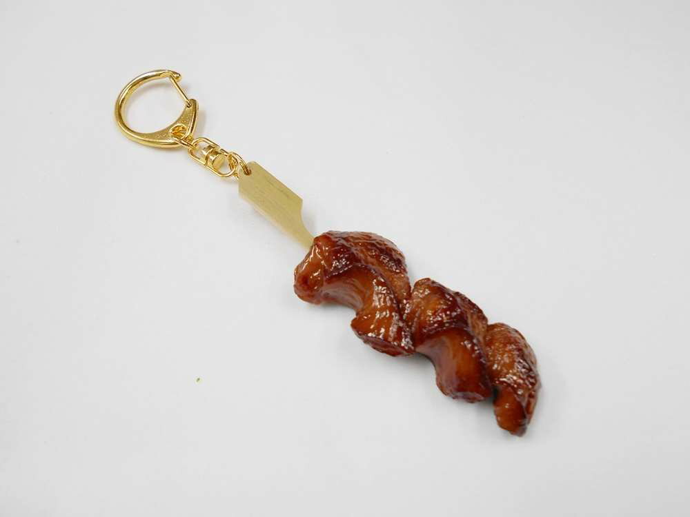 Rakuten - 【 キーホルダー 焼鳥 ズリ・小】 日本製 小物 食品サンプル おもしろ プレゼント かわいい おしゃれ ハンドメイド ポーチ バッグ 模型 フェイクフード フード 食べ物 パーツ 撮影 ぬい撮 ユニーク Japan