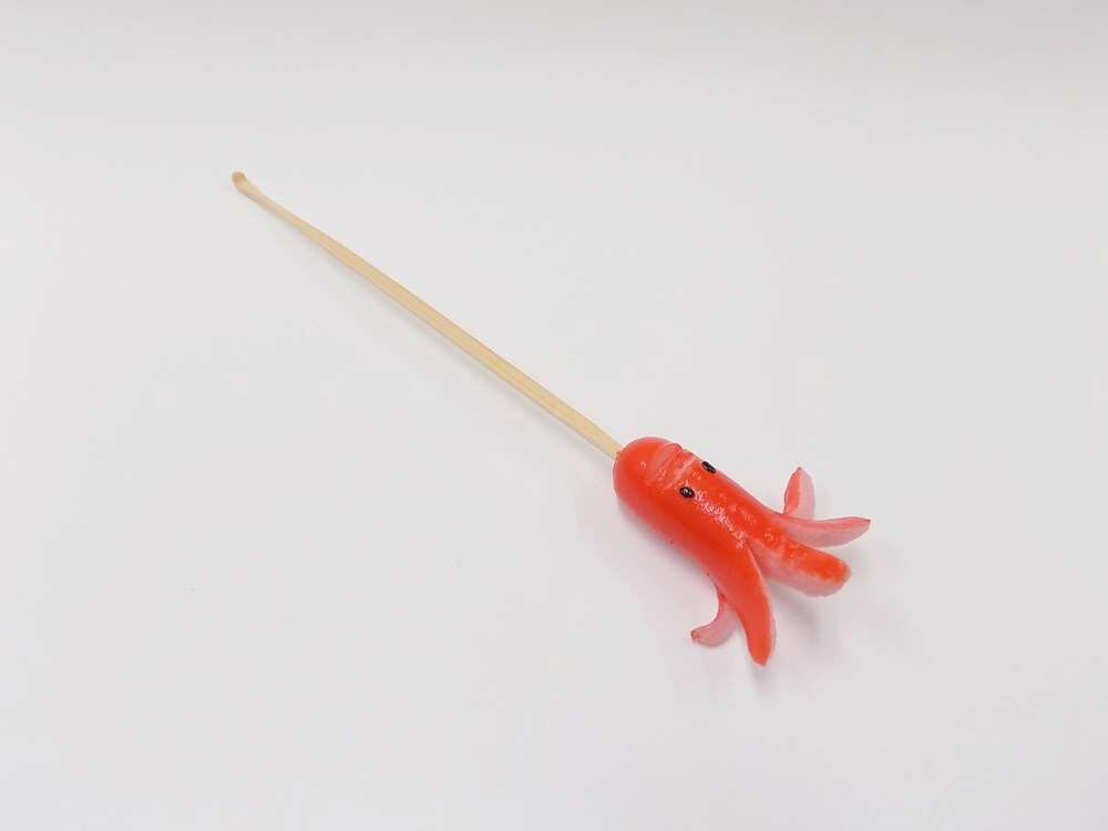 Rakuten - 【 耳かき ウインナータコ・クチなし 】 日本製 小物 食品サンプル おもしろ プレゼント かわいい おしゃれ ハンドメイド 模型 フェイクフード フード 食べ物 パーツ 撮影 大阪 ユニーク Japan 雑貨