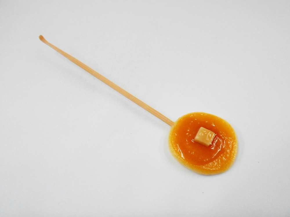 Rakuten - 【 耳かき ホットケーキ 】 日本製 小物 食品サンプル おもしろ プレゼント かわいい おしゃれ ハンドメイド 模型 フェイクフード フード 食べ物 パーツ 撮影 大阪 ユニーク メイドインジャパン 雑貨