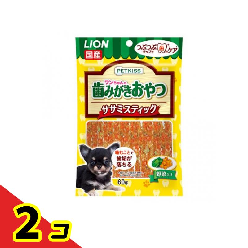 【商品名】 PETKISS(ペットキッス) ワンちゃんの歯みがきおやつ ササミスティック 野菜入り 【このような場合に】 【ペットフードの目的】 犬の間食（おやつ） 【製造販売会社】 ライオンペット（LION PET／旧ライオン商事） 【ご使用について】 【与え方】 下記の給与量を目安に、1日2〜3回に分けてお与えください。(犬の大きさ(体重)/1日の給与量の目安) ・超小型犬(〜5kg)/2〜5本 ・小型犬(5kg〜10kg)/5〜9本 ※生後7ヶ月以上の愛犬に与えてください。 ※与える量は犬種、体脂肪量、年齢、運動量、環境温度、ストレス、個体差などによって異なりますので、食べ残しや便の状態をみて調節してください。 ※主食の量は適宜調節してください。 【原材料】 ●原材料 鶏肉（ササミ、胸肉）、大豆粉、牛皮、でん粉類、なたね油、食塩、脱脂大豆、卵白、にんじん、ほうれん草、砂糖、グリセリン、ソルビトール、トレハロース、プロビレングリコール、ポリリン酸ナトリウム、炭酸カルシウム、着色料（紅花黄、クチナシ、黄5、黄4、赤40、赤106、青1）、ピロリン酸ナトリウム、ポリリジン ●成分 たんぱく質 32.0％以上、脂質 6.0％以上、粗繊維 0.5％以下、灰分 4.0％以下、水分 26.0％以下、エネルギー 100gあたり約302kcal 製品の特徴 ●噛むことにより歯垢の沈着を抑え歯の健康を維持します。 ●鶏ササミジャーキーにつぶつぶ牛皮（コラーゲン）チップを配合。 ●超小型犬や高齢犬にも食べやすいやわらかさ。 ●ちぎりやすいから、ちょこっとあげたいときにも。 ●野菜入り。 ●国産 ※生後7ヶ月以上の愛犬に与えてください。