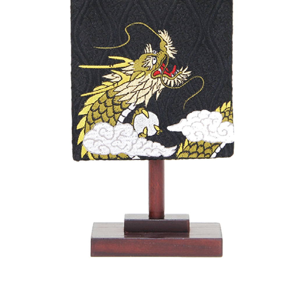 【正月三が日限定最大2026円OFFクーポンあり】名前旗 名物裂（小）天龍 黒 金房 金糸刺繍 名前+生年月日入れ 村上鯉幟 五月人形 端午の節句 男の子 お祝い