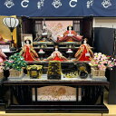 雛人形 三段飾り 京八番龍村織物(帯鈎紋錦)親王五人真珠刺繍屏風ワインカラー飾台三段飾り 間口90cm