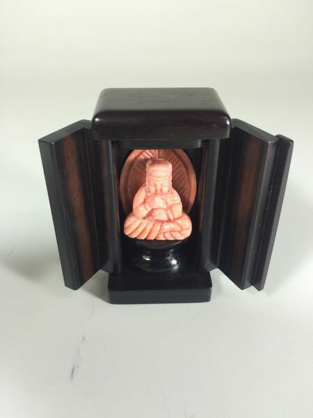 大日如来 御守本尊 黒檀厨子入 桃珊瑚 谷脇仁光作 珊瑚御守本尊シリーズ