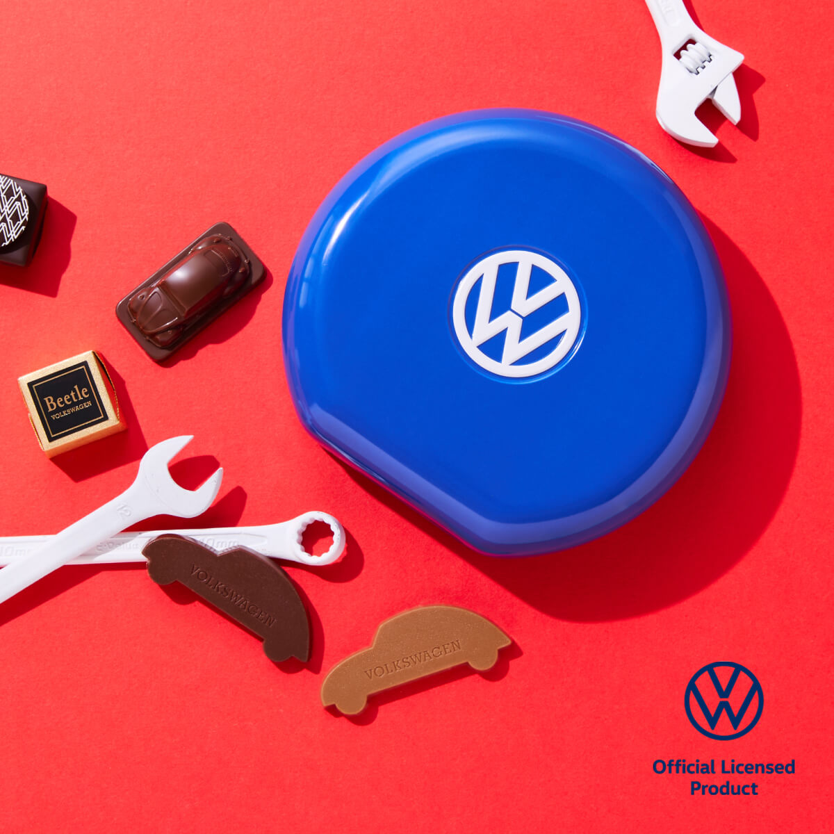 モロゾフ ツールキット 12個入バレンタイン 2026 期間限定 ビートル Beetle フォルクスワーゲン チョコレート ボンボンショコラ フルーツ ナッツ キャラメル お酒不使用 アソート 詰合せ 缶 工具箱 プレゼント ギフト 公式