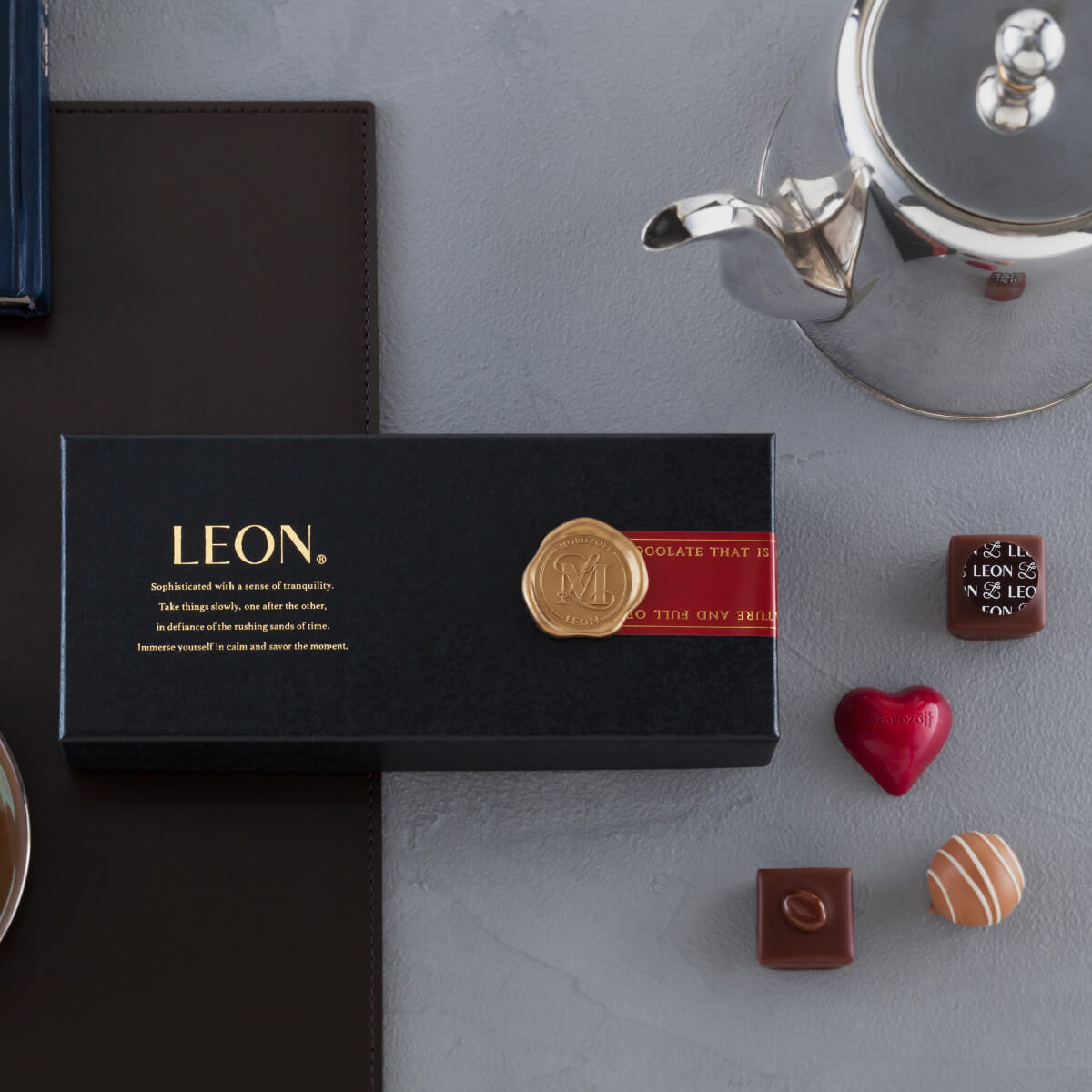 モロゾフ レオン 10個入バレンタイン 2026 期間限定 チョコレート ボンボンショコラ トリュフ 洋酒 コーヒー フルーツ ナッツ アソート 詰合せ 大人 高級感 プレゼント ギフト 公式