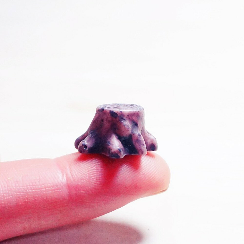 切り株 高さ1cm ミニチュア　ジオラマ　動物模型 苔テラリウム おもちゃ フィギュア