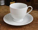 【白い食器】クラシックスタイル たっぷりサイズ SWIRL 波レリーフ アメリカン コーヒーカップ&ソーサー