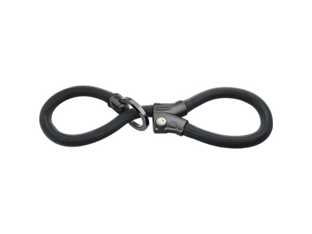 ※画像はイメージとなります。別なカラーを参考に掲載している場合があります。INFINITY LOOP BLACK無限な使用を可能にしたチェーンロック ダブルループデザインにより軽量でありながら離れた2 つの対象物の固定を実現! シチュエーションに応じた使用が可能に!◇太さ6mm のスクエアチェーンを採用。 ◇ループリング直径60mm。 ◇ダブルループ機能。1 つのループは車体前輪や後輪などを固定し、もう1 つのループは柱などの離れた固定物、またはもう一台の車体へ接続。シチュエーションに応じた使用が可能。 ◇柔軟な取り扱いを可能にするスライドロックボディにより、長さを無段階に調整可能。 ◇耐久性と柔軟性に優れたIVY TEX 合成繊維コーティングが、愛車を摩耗や傷から保護する。 ◇カチッとスライド自動ロック機能により、キーを使わずに素早くロック可能。 在庫状況について当店では複数店舗で同時販売を行っているため、ご注文いただいた時点で他店が先に完売し、在庫切れとなる場合がございます。今後の入荷予定を確認し、入荷が困難と判断した場合は、誠に勝手ながらご注文をキャンセルさせていただくことがございます。在庫管理について出来る限りリアルタイム更新を心がけておりますが、実際の在庫が反映されないことがございます。万が一、欠品となった場合はご容赦いただけますようお願いいたします。価格変動についてメーカーの価格は常に変動しているため、ご注文後に価格変更が判明した場合は、改めてご連絡させていただくことがございます。商品情報について商品ページ作成時には細心の注意を払っておりますが、稀に商品説明や価格に誤記がある場合がございます。誤記が確認された場合は、ご購入後であってもご連絡の上、やむを得ずご注文をキャンセルさせていただくことがございます。予めご了承ください。メーカー欠品・販売中止時の対応メーカー欠品や販売中止、仕様変更等により、ご用意できない場合もございます。その際はご注文をご連絡の上、キャンセルまたは内容変更にて対応させいただきます。また、欠品が長期化する場合は、納期につきまして事前にお問い合わせの上、ご案内いたします。