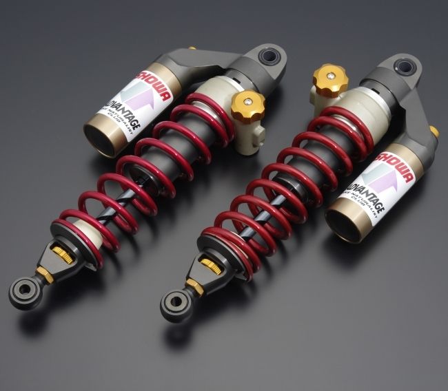 【抽選で最大100％ポイントバック】ADVANTAGE アドバンテージ SHOWA ショーワ RS-γリヤーサスペンション(油圧イニシャルアジャスター）:キャンディーワインレッドメタリック KAWASAKI ZEPHYR1100/ZEPHYR1100RS 621-K070-RG