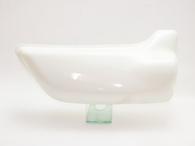 Z1 サイドカバー(右)FRP【受注後45日〜60日】 ドレミコレクション 10017