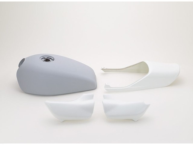 ゼファー400 Z2タイプスチールタンクセット(エアプレーンキャップ仕様)ペイントベース ドレミコレクション 17036