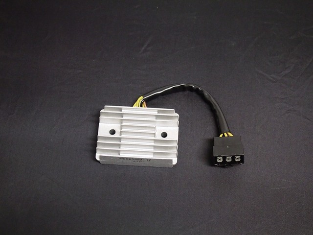 Rakuten - ゼファー400 C6・C7/400χ レギュレーター ドレミコレクション 17605