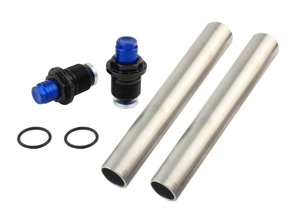 純正フロントフォークキャップと交換して取り付ける事で、プリロード(イニシャル)調整が可能になります。ドレスアップ効果も含め、ストリートにお勧めのパーツです。アルミ削り出し/アルマイト仕上げOリング/専用シートパイプ付属1台分セット締め込み調整幅：約12mmMADE IN JAPAN適合車種CT125ハンターカブ 20-25 JA55/JA65注意事項画像はイメージです。別カラーが含まれている可能性がございます。在庫状況について当店では複数店舗で同時販売を行っているため、ご注文いただいた時点で他店が先に完売し、在庫切れとなる場合がございます。今後の入荷予定を確認し、入荷が困難と判断した場合は、誠に勝手ながらご注文をキャンセルさせていただくことがございます。在庫管理について出来る限りリアルタイム更新を心がけておりますが、実際の在庫が反映されないことがございます。万が一、欠品となった場合はご容赦いただけますようお願いいたします。価格変動についてメーカーの価格は常に変動しているため、ご注文後に価格変更が判明した場合は、改めてご連絡させていただくことがございます。商品情報について商品ページ作成時には細心の注意を払っておりますが、稀に商品説明や価格に誤記がある場合がございます。誤記が確認された場合は、ご購入後であってもご連絡の上、やむを得ずご注文をキャンセルさせていただくことがございます。予めご了承ください。メーカー欠品・販売中止時の対応メーカー欠品や販売中止、仕様変更等により、ご用意できない場合もございます。その際はご注文をご連絡の上、キャンセルまたは内容変更にて対応させいただきます。また、欠品が長期化する場合は、納期につきまして事前にお問い合わせの上、ご案内いたします。