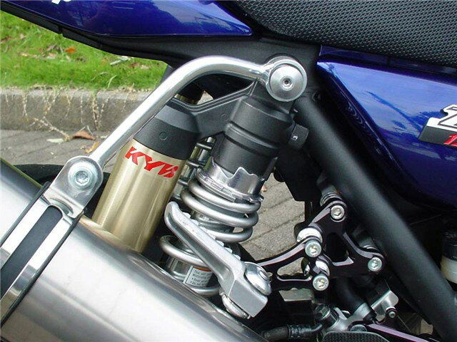 メーカー取り寄せ STRIKER ストライカー マフラーリペアパーツ サイレンサーステーUP用 / SST ZRX1100、ZRX1200R/S、ZRX1200DAEG 0SS4012